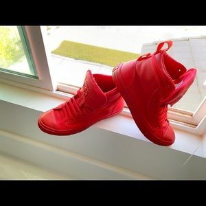 Chuck Taylor Hi Guard Red